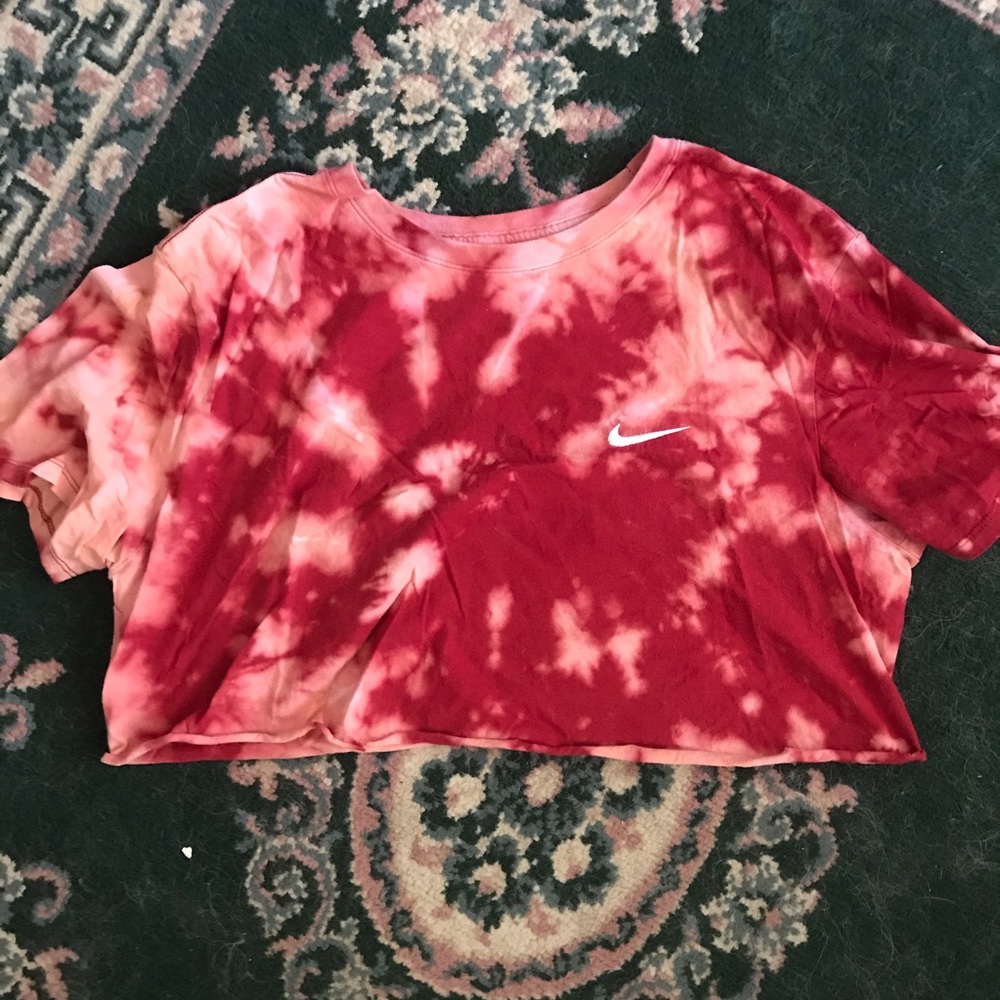 Nike cropped t-shirt
